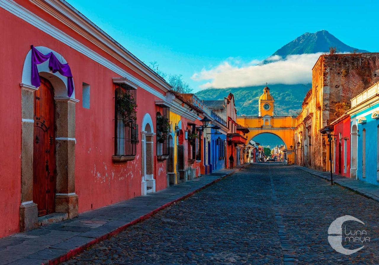 Hotel Luna Maya Antigua Esterno foto